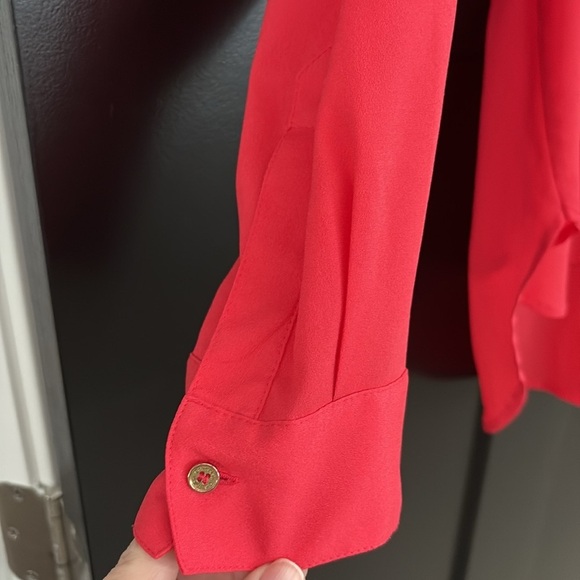 Calvin Klein Bright Red, Long Sleeve Cold Shoulder High/Low Blouse.  Size XL - Picture 5 of 11